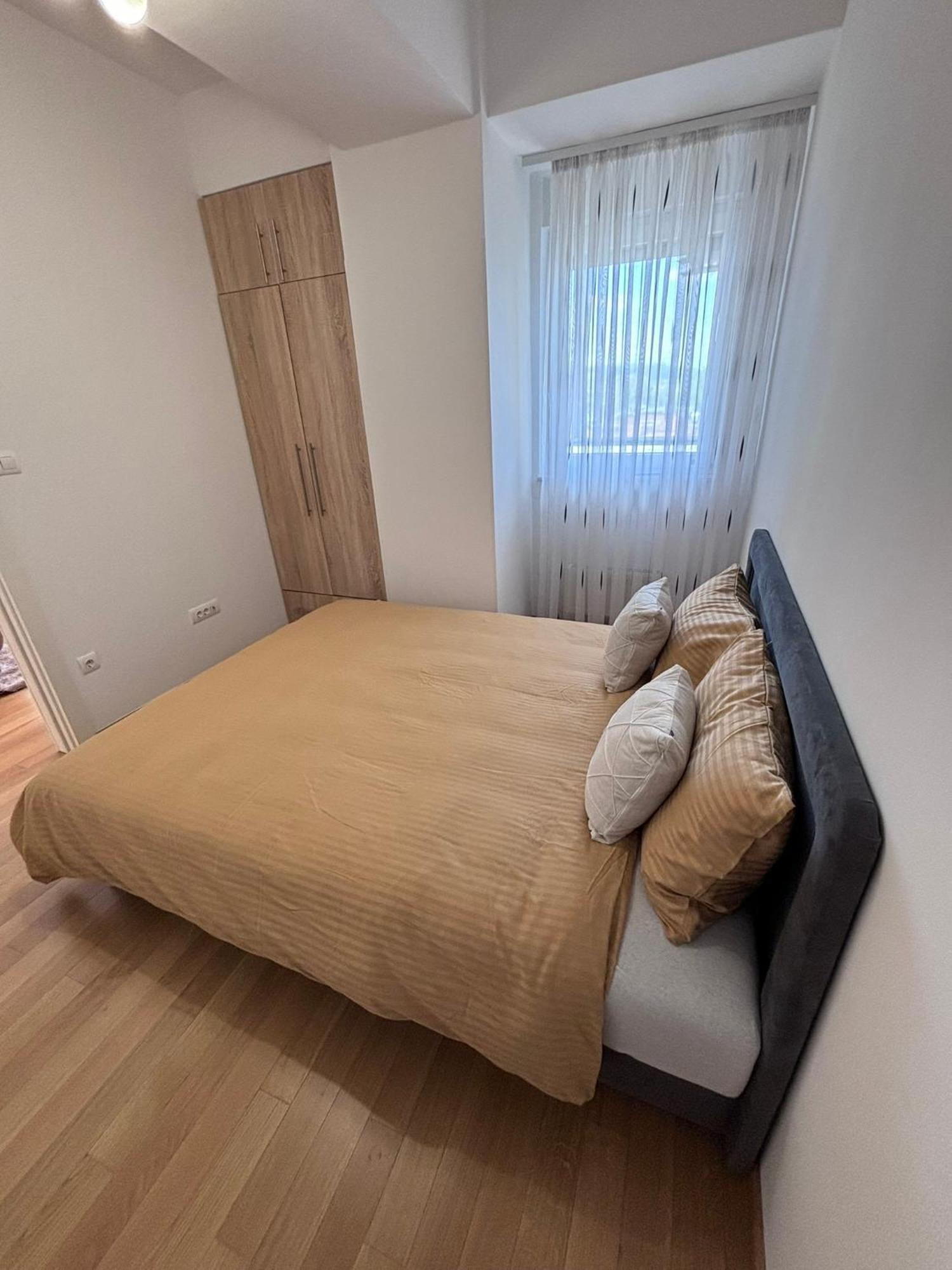 R-Residency Tower Διαμέρισμα Μπάνια Λούκα Εξωτερικό φωτογραφία
