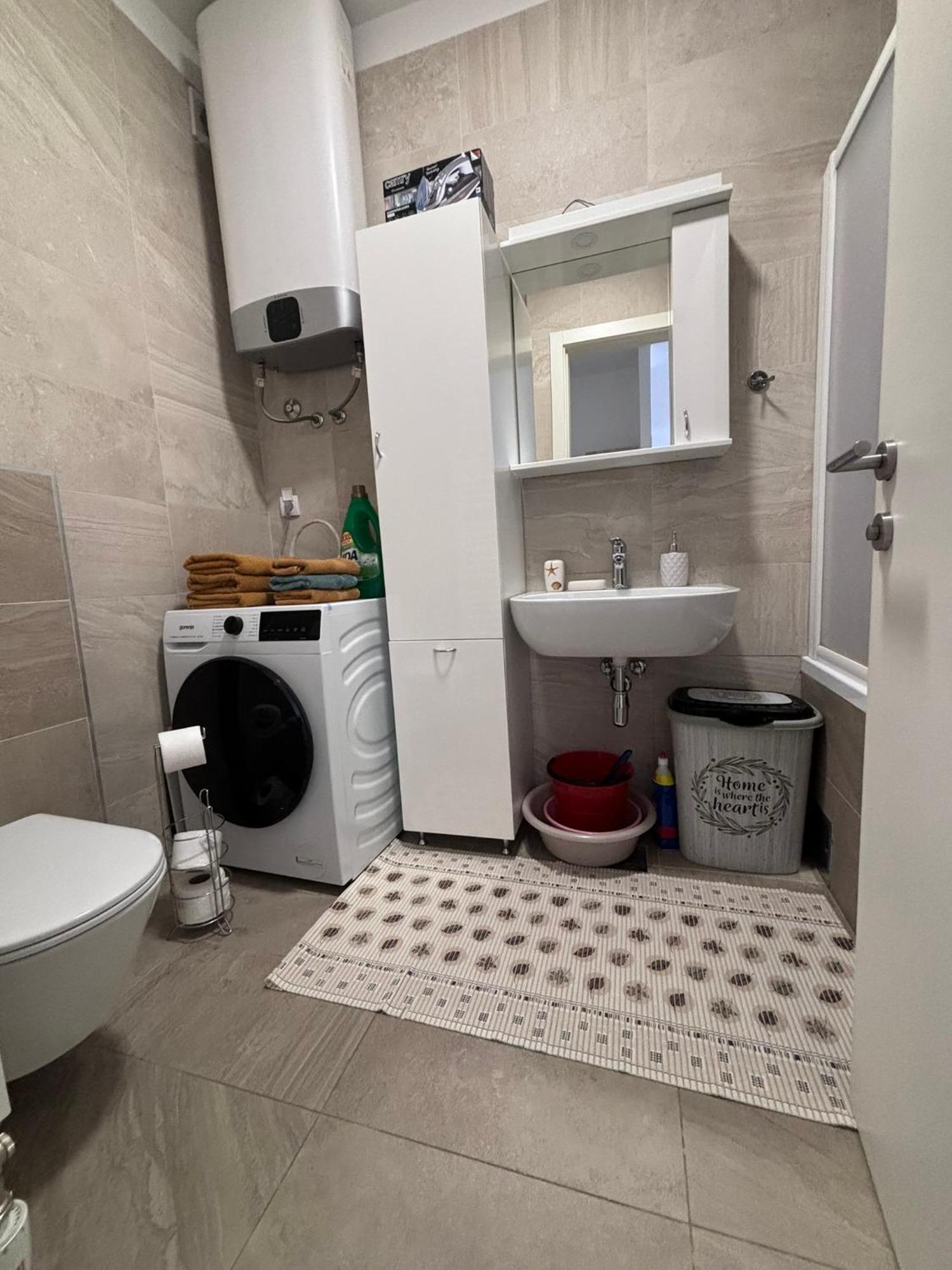 R-Residency Tower Διαμέρισμα Μπάνια Λούκα Εξωτερικό φωτογραφία