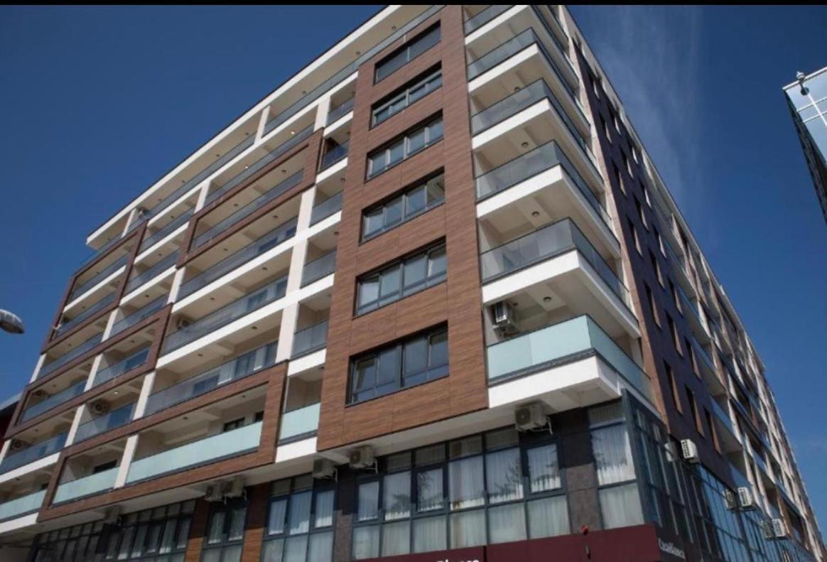 R-Residency Tower Διαμέρισμα Μπάνια Λούκα Εξωτερικό φωτογραφία